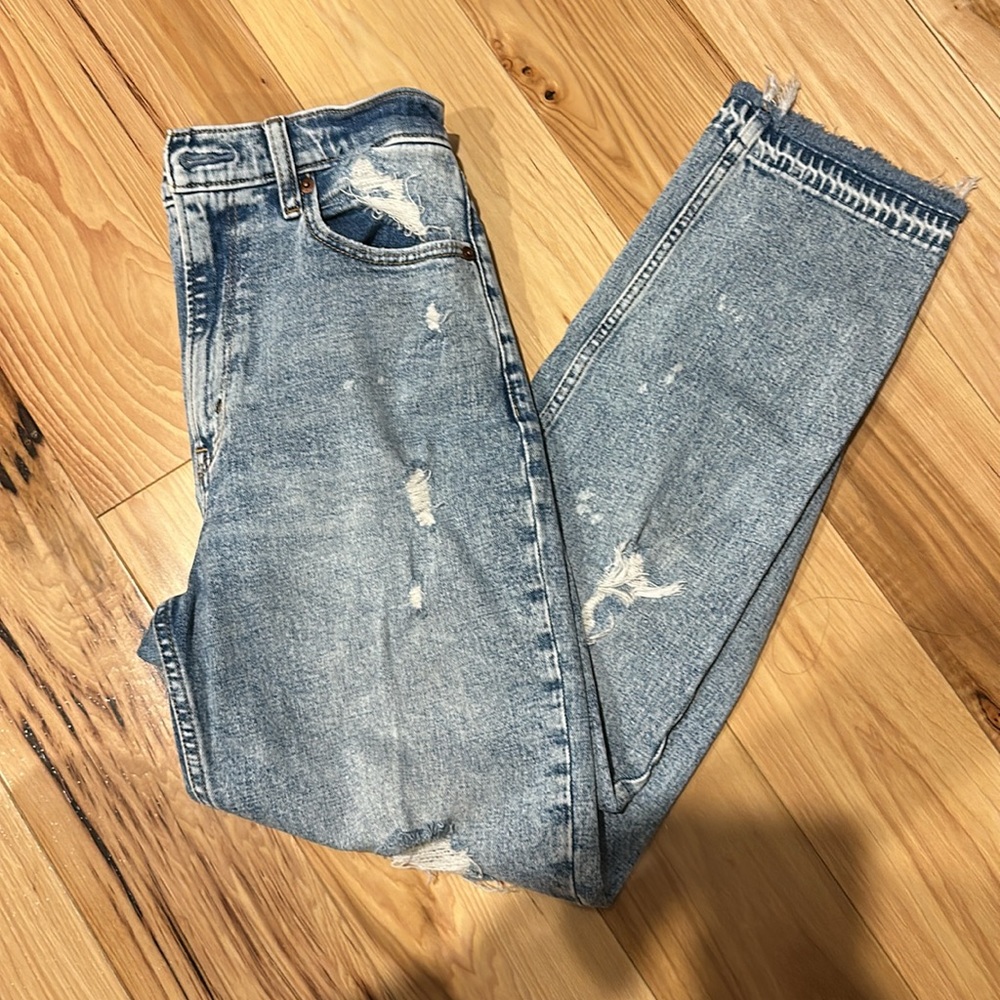 Abercrombie & Fitch Ultra High Rise Ankle Straight Jean